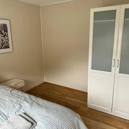Apartment Walo Tromsdalen - Close To Cable Car And Arctic Cathedral, 10 Min By Bus To Centre, Free Parking