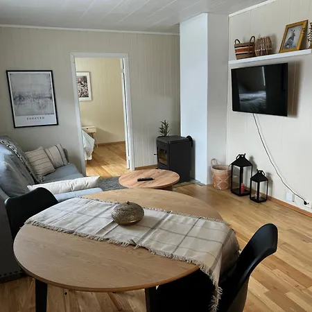 Walo Tromsdalen - Close To Cable Car And Arctic Cathedral, 10 Min By Bus To Centre, Free Parking *