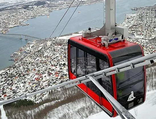 Walo Tromsdalen - Close To Cable Car And Arctic Cathedral, 10 Min By Bus To Centre, Free Parking 트롬쇠